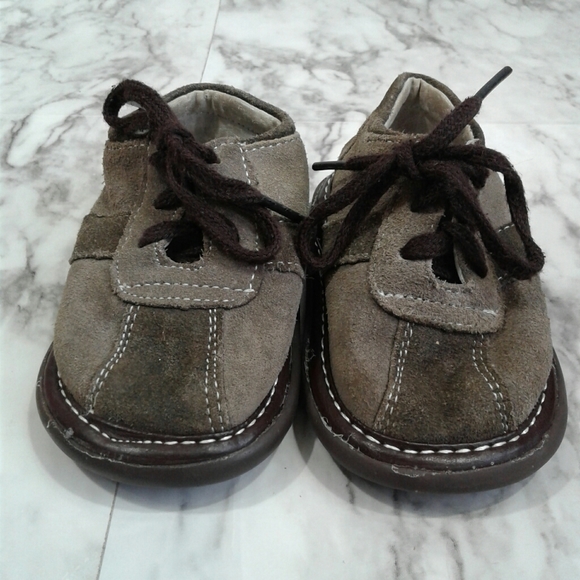 baby shoes squeak you walk